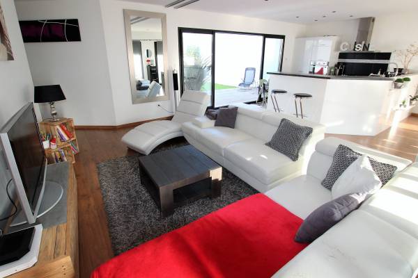 Achat Maison - 17230 Longèves : Superbe maison contemporaine | Qovop Immobilier