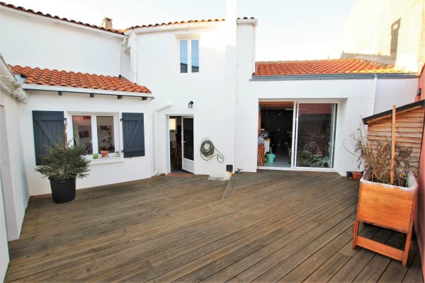 Achat Maison - 17000 La Rochelle (17000) : Maison atypique Rompsay | Qovop Immobilier