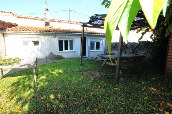 Achat Maison - 17320 SAINT-JUST-LUZAC : Agréable maison – Proche Rochefort et Marennes | Qovop Immobilier