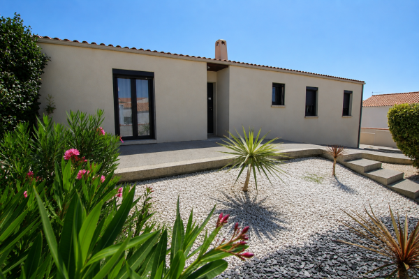 Achat Maison - 17138 PUILBOREAU : Proche de toutes commodités - Plain pied - 4 chambres | Qovop Immobilier