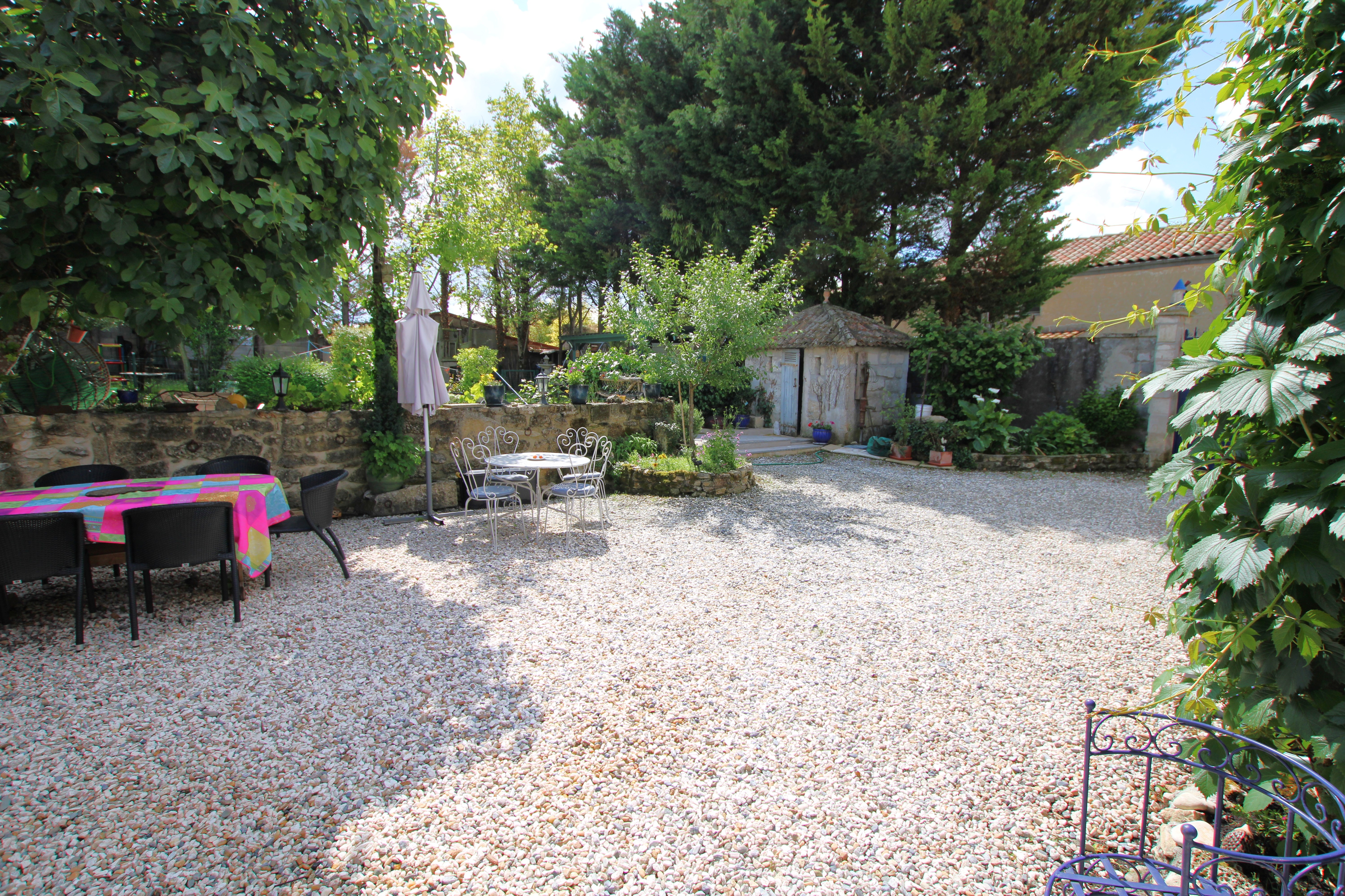 Qovop Immobilier | Achat Maison & Appartement 220 m² - 17290 Le Thou