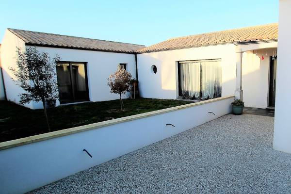 Achat Maison - 17440 Aytré : Maison récente et contemporaine | Qovop Immobilier